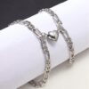 Set de 2 pulseras de acero inoxidable con forma de corazón magnético