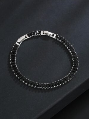 Pulsera con cubos brillantes negros