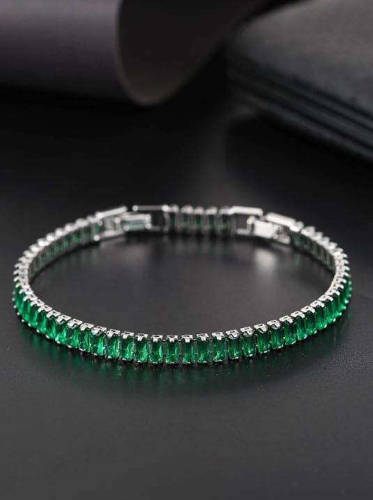 Pulsera con cubos brillantes verdes