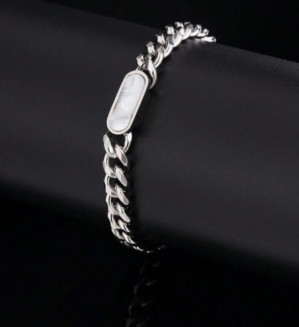 Pulsera con decoración oval acrilico Blanco