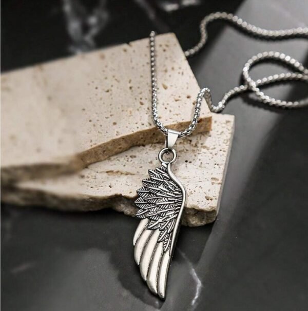 Cadena Shadow Wing